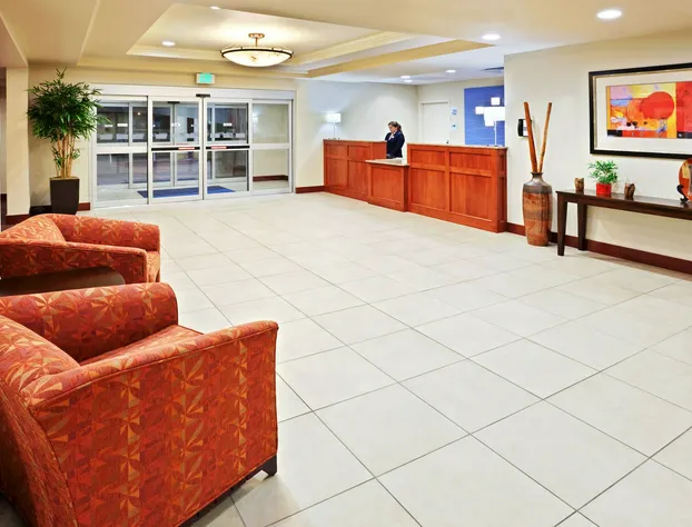 Holiday Inn Express Chehalis-Centralia by IHG hotel detail image 2