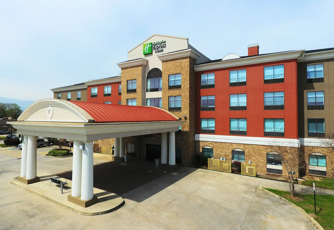 Holiday Inn Express Hotel & Suites, a Baton Rouge-Port Allen by IHG hotel hero