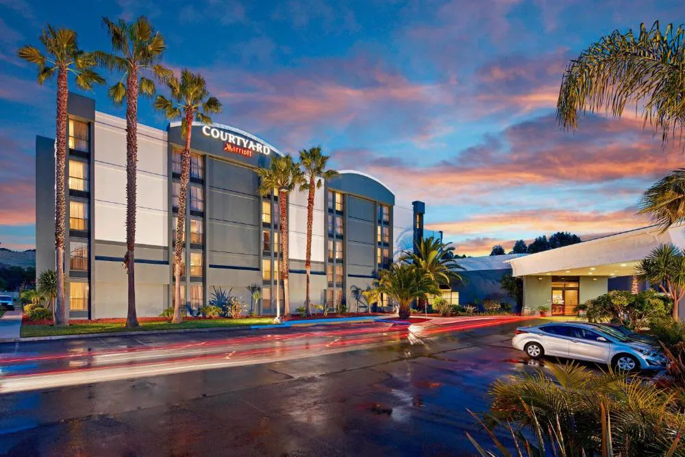 Courtyard by Marriott Vallejo Napa Valley hotel hero