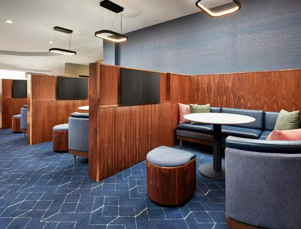 Courtyard by Marriott Vallejo Napa Valley hotel detail image 4