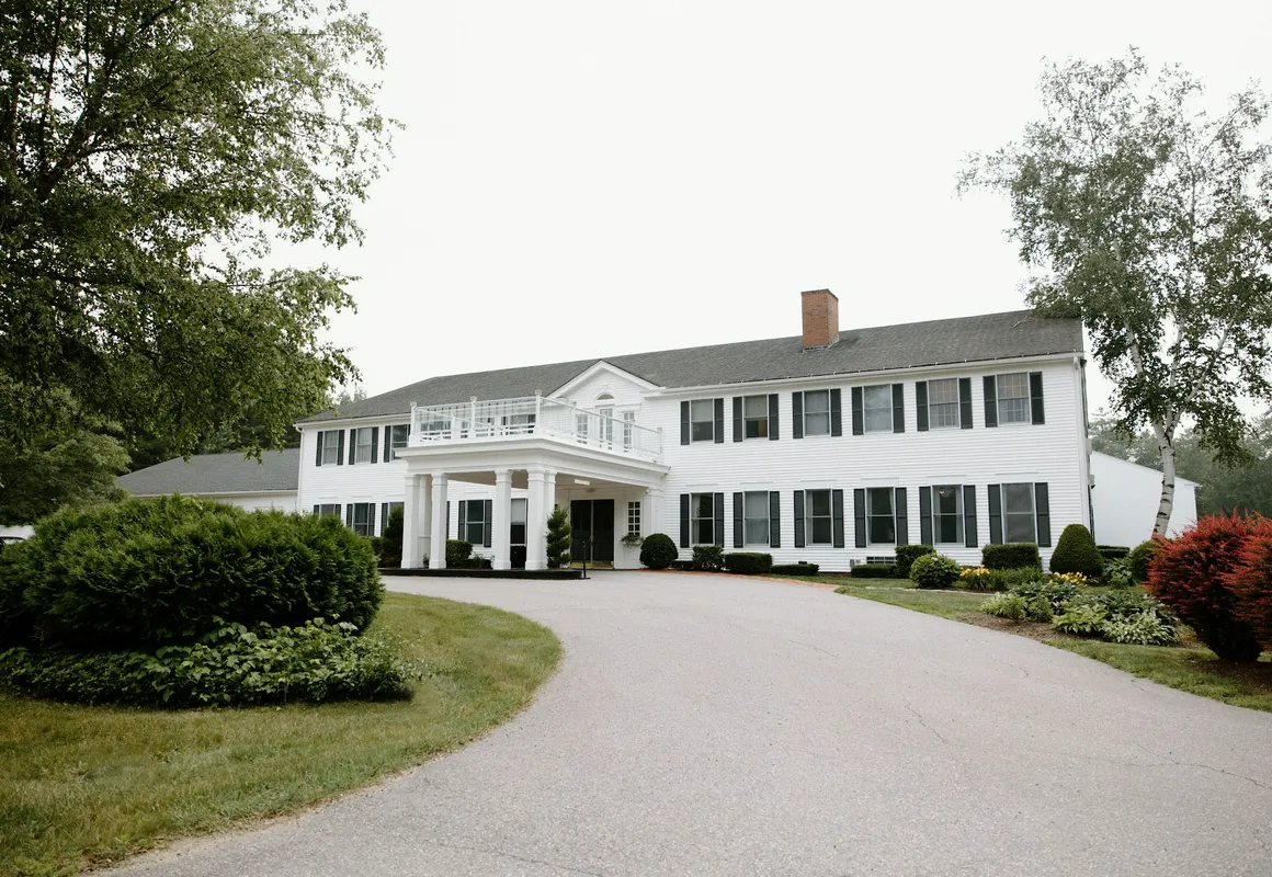 The Litchfield Inn hotel hero