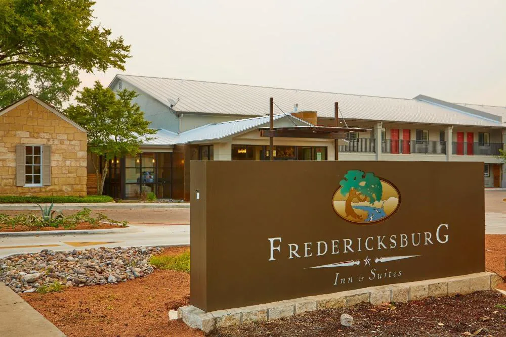 Fredericksburg Inn & Suites hotel hero