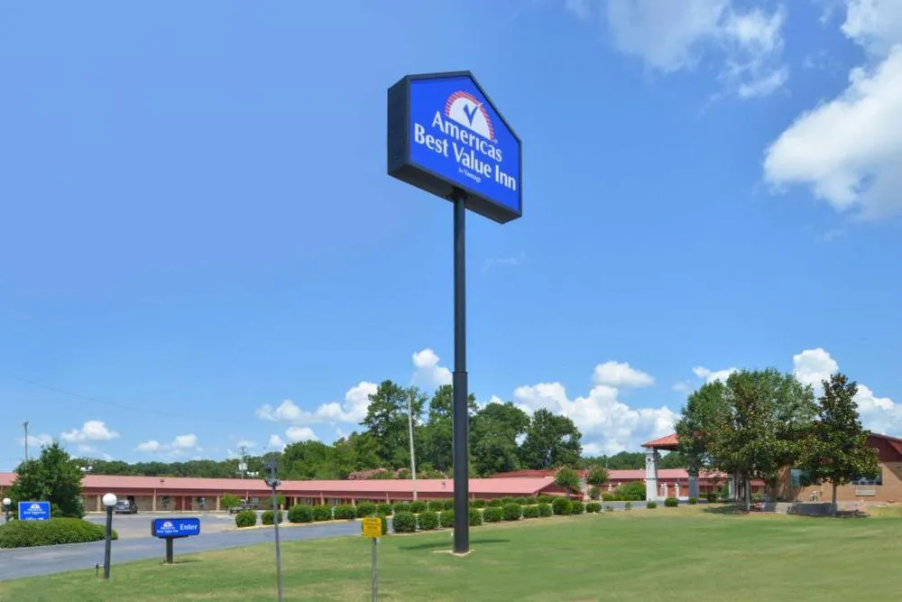 Americas Best Value Inn Batesville hotel hero