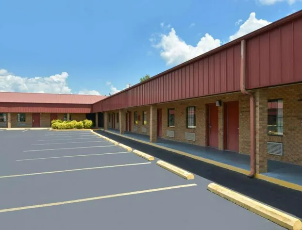 Americas Best Value Inn Batesville hotel detail image 2