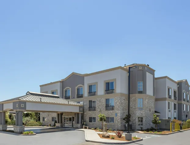 Holiday Inn Express Hotel & Suites San Jose-Morgan Hill by IHG hotel detail image 3