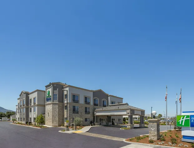 Holiday Inn Express Hotel & Suites San Jose-Morgan Hill by IHG hotel detail image 1