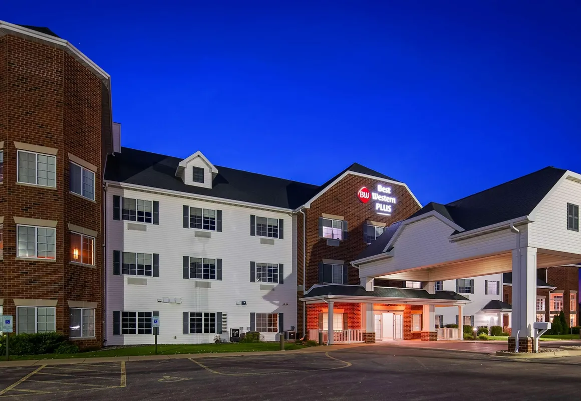 Wyndham Garden Appleton hotel hero