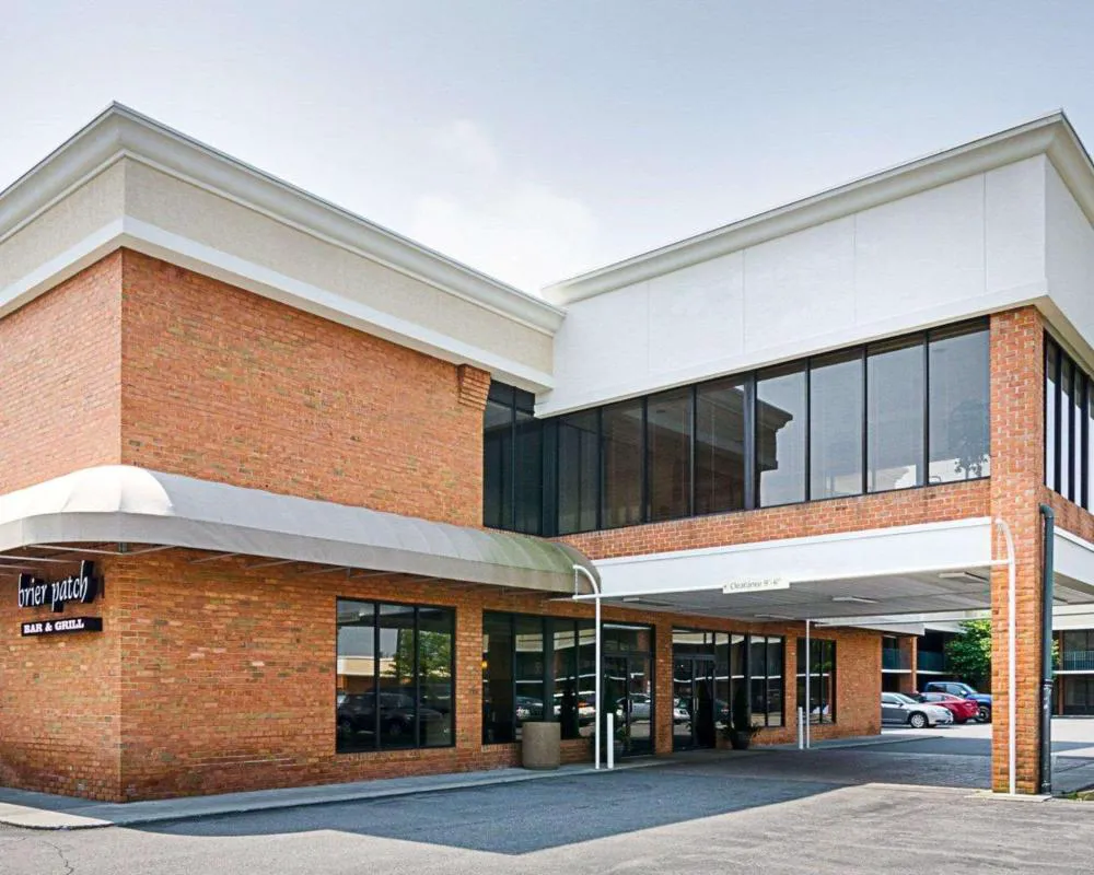 Quality Inn Lewisburg hotel hero