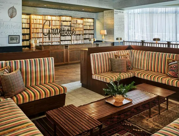 Graduate by Hilton Iowa City hotel detail image 3