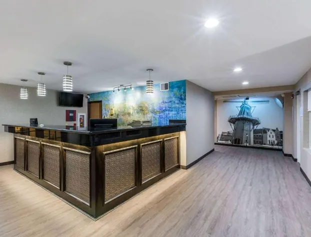 Baymont by Wyndham Pella hotel detail image 2