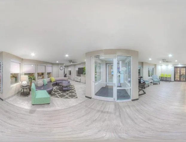 Baymont by Wyndham Pella hotel detail image 3