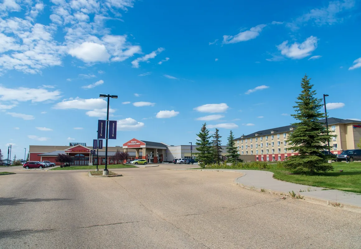 Camrose Resort & Casino hotel hero