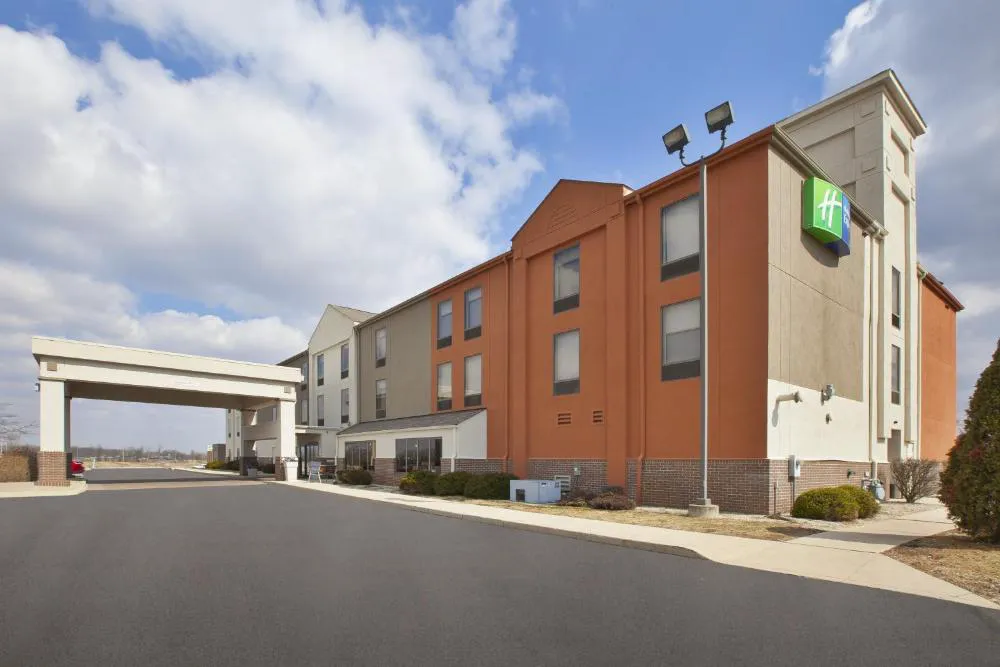 Holiday Inn Express Tiffin by IHG hotel hero