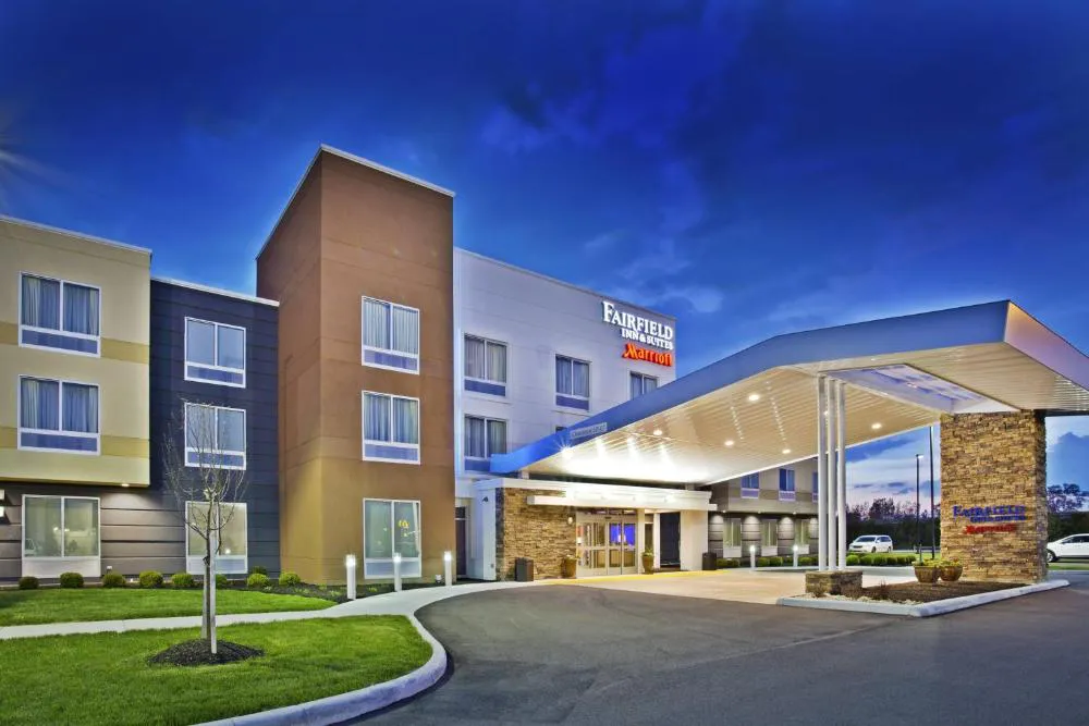 Fairfield Inn & Suites Jeffersonville I-71 hotel hero