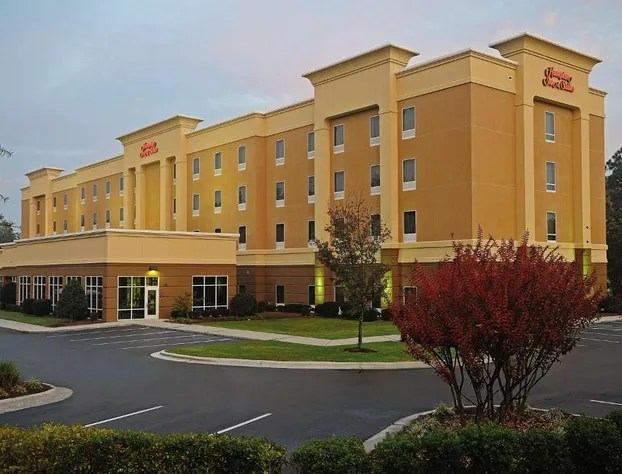 Hampton Inn & Suites Southern Pines-Pinehurst hotel detail image 1