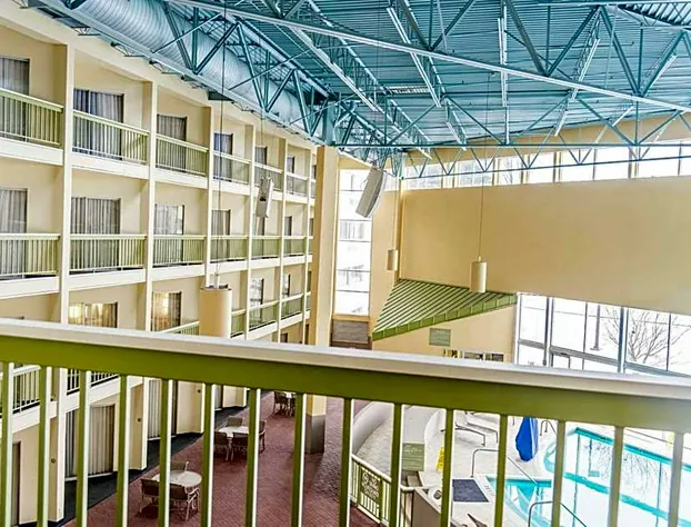 DoubleTree by Hilton Holland hotel detail image 1