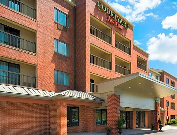 Courtyard by Marriott Worcester hotel detail image 1