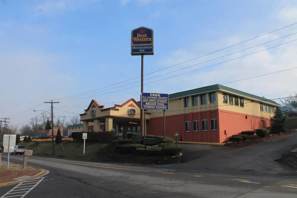 Quality Inn & Suites Morgantown - University Area hotel hero