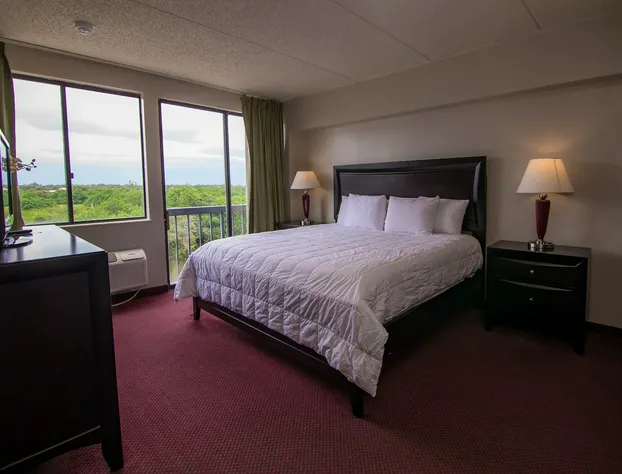 Port LaBelle Inn & Conference Center hotel detail image 4