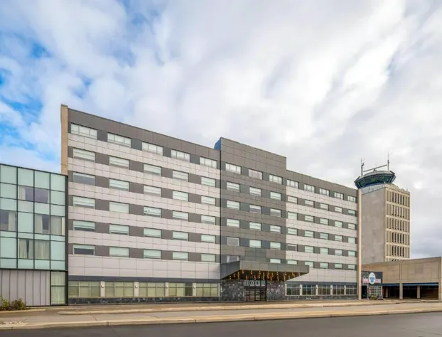 Lakeview Signature, Trademark Collection by Wyndham hotel detail image 3