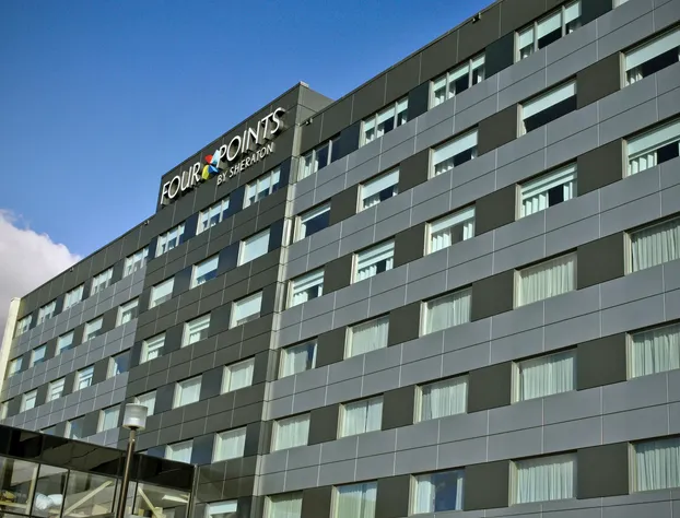 Lakeview Signature, Trademark Collection by Wyndham hotel detail image 1