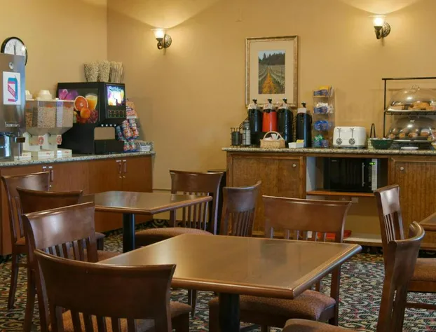 Red Lion Inn & Suites McMinnville hotel detail image 2