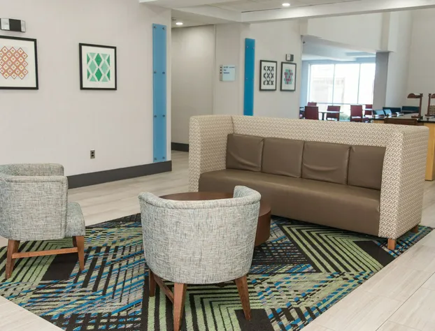 Holiday Inn Express & Suites Columbia-Fort Jackson by IHG hotel detail image 1