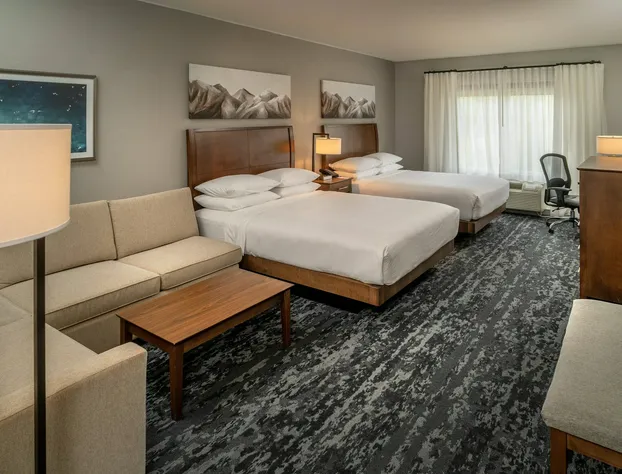 Delta Hotels by Marriott Huntington Mall hotel detail image 4