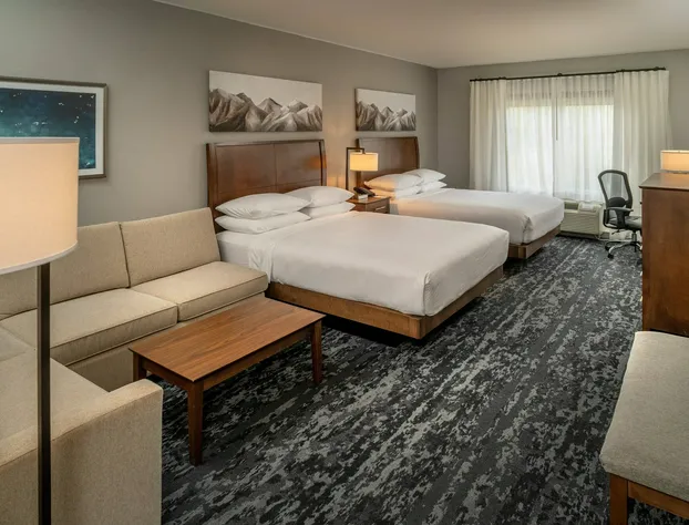 Delta Hotels by Marriott Huntington Mall hotel detail image 2