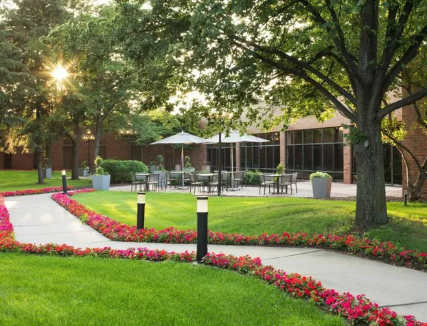 Delta Hotels by Marriott Minneapolis Northeast hotel detail image 2