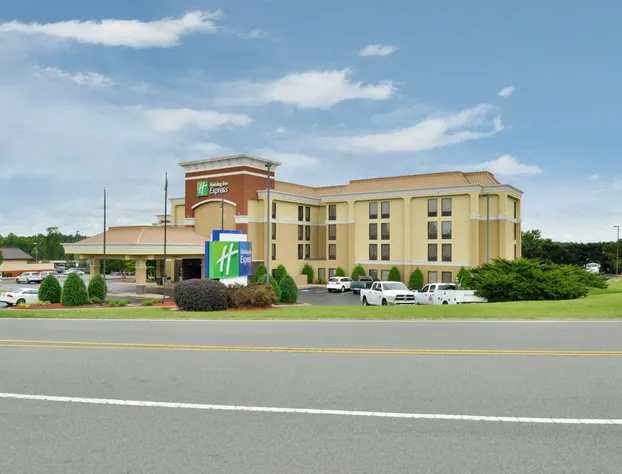 Holiday Inn Express Burlington by IHG hotel detail image 3