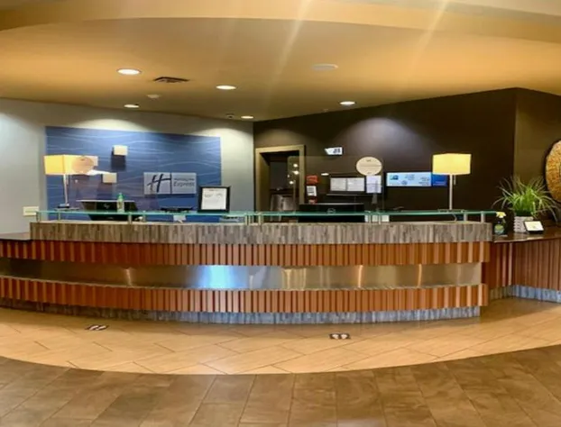 Holiday Inn Express & Suites Perry-National Fairground Area #34 by IHG hotel detail image 1