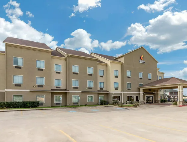 Comfort Inn & Suites Navasota hotel detail image 1