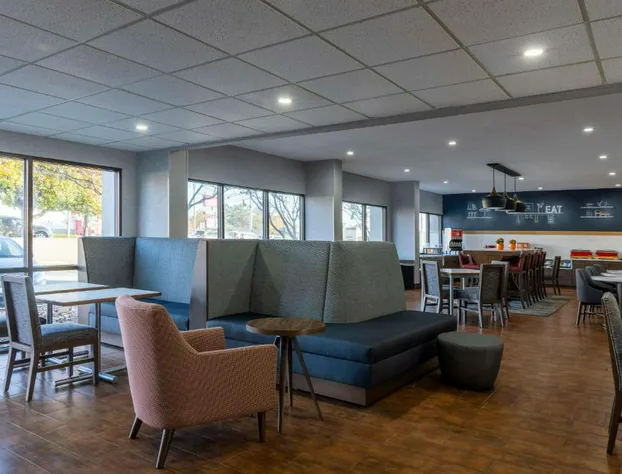 Hampton Inn Athens hotel detail image 4