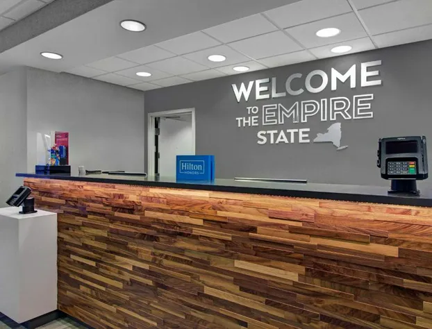 Hampton Inn & Suites Syracuse Dewitt hotel detail image 2