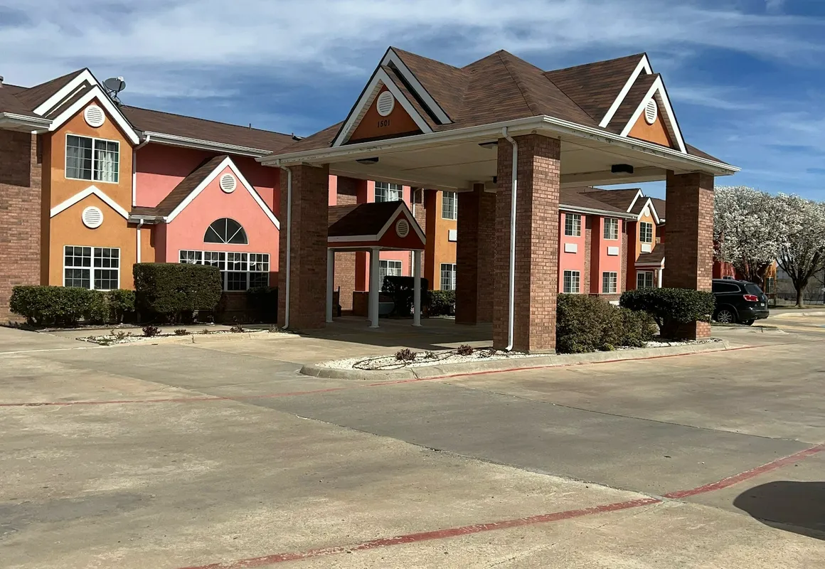 Microtel Inn & Suites by Wyndham Amarillo hotel hero