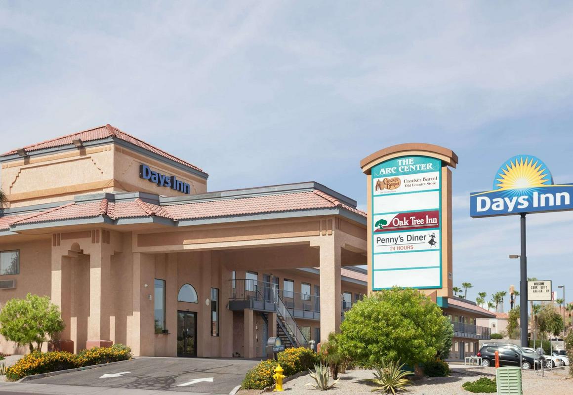 Days Inn by Wyndham Yuma hotel hero