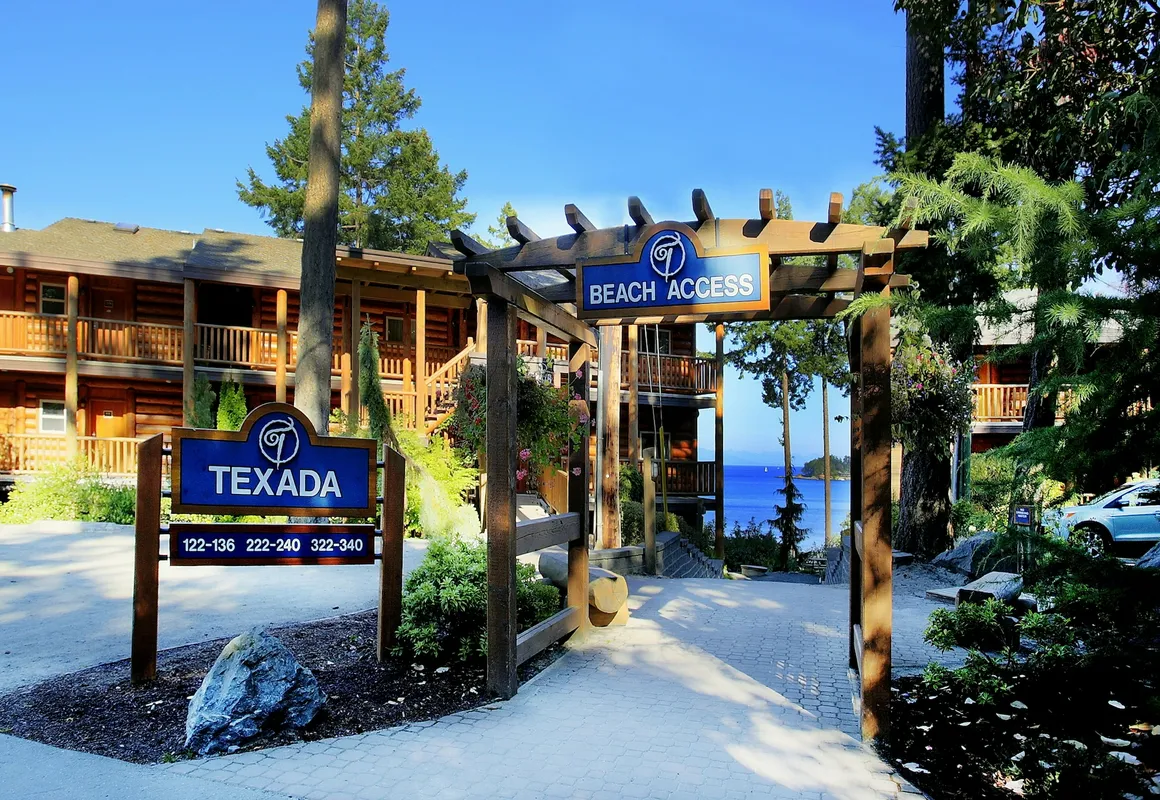 Tigh-Na-Mara Seaside Spa Resort hotel hero