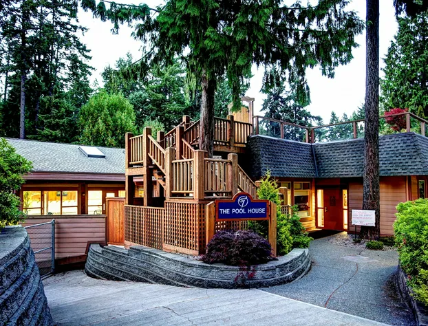 Tigh-Na-Mara Seaside Spa Resort hotel detail image 2