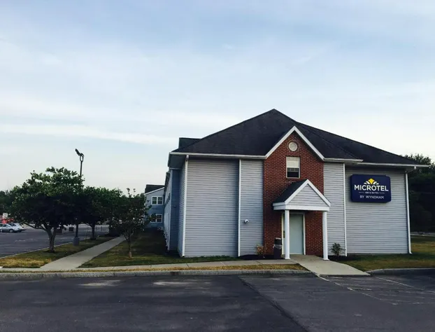 Microtel Inn & Suites by Wyndham Baldwinsville/Syracuse hotel detail image 3