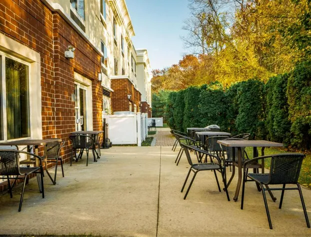 Fairfield Inn by Marriott Medford Long Island hotel detail image 3