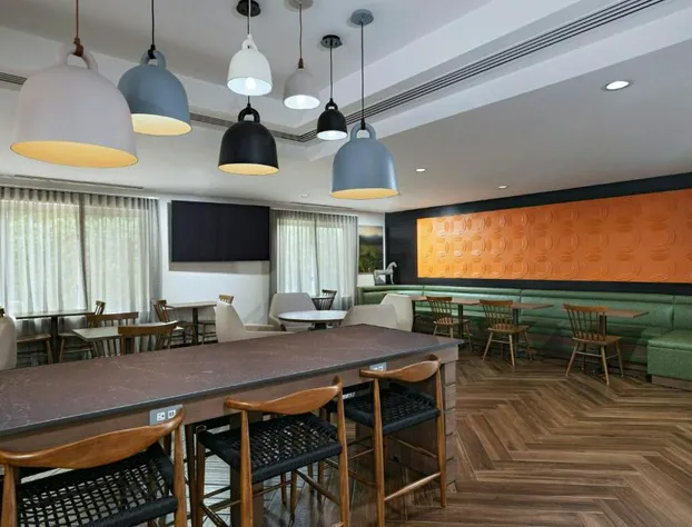 Fairfield Inn by Marriott Medford Long Island hotel detail image 4