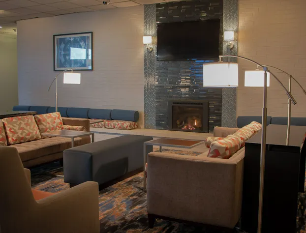 Radisson Hotel and Conference Center Fond du Lac hotel detail image 1