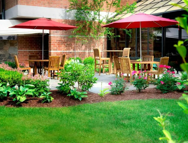 Trumbull Marriott Shelton hotel detail image 2