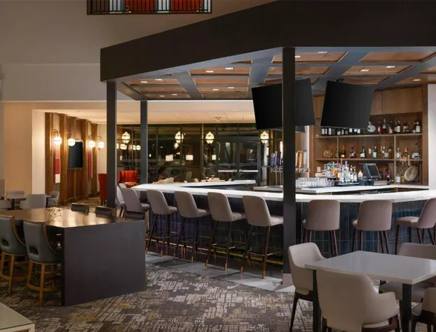 Embassy Suites Lincoln hotel detail image 2