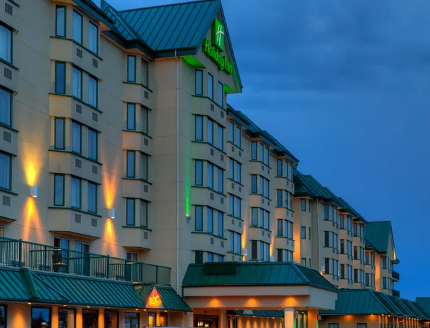 Holiday Inn Conference Center Edmonton South by IHG hotel detail image 3