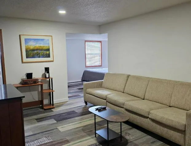 Shelton Inn hotel detail image 4