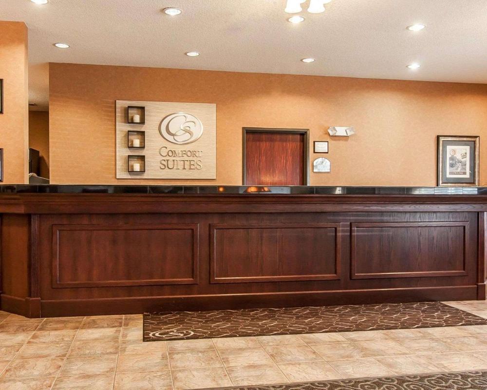 Comfort Suites Redmond Airport hotel hero