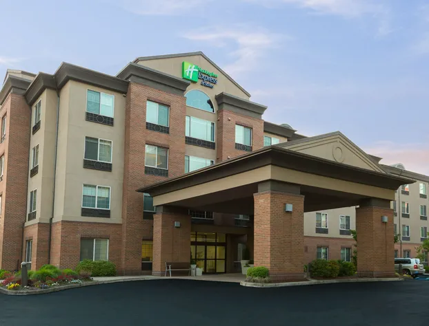 Holiday Inn Express Hotel & Suites Eugene Downtown-University by IHG hotel detail image 2