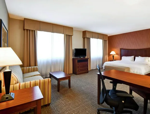 Hampton Inn & Suites Folsom hotel detail image 3